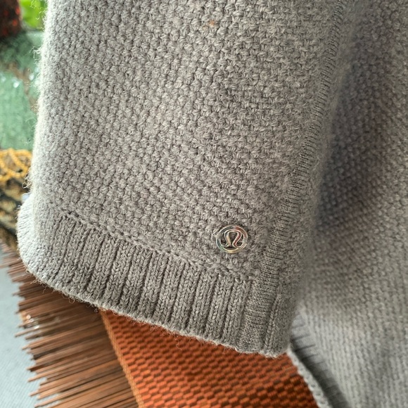 HOLD Lululemon athletica Poncho Merino Wool Sweater Pullover - Picture 5 of 8